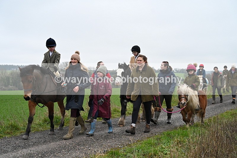 WJ7_9842 - Walk out..