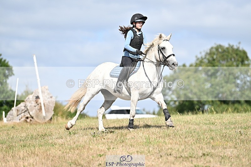 250821B-104844-00170 - Group B - Danielle