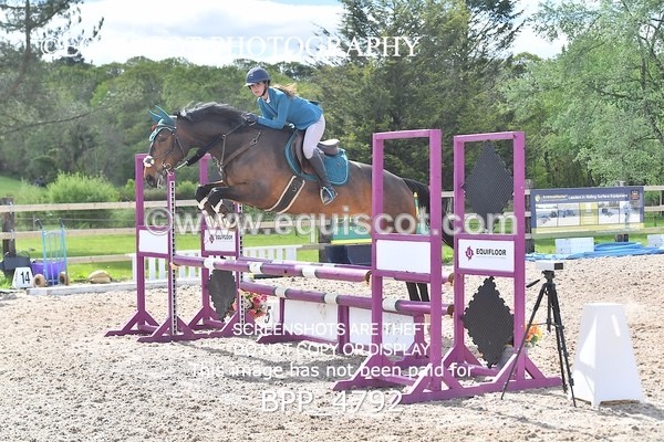 BPP_4792 - CLASS 14  SAT Senior British Novice/ 90cm Open