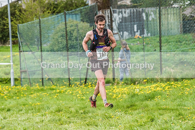 3 Peaks-2164 - The 3 Peaks Race - The Finish - Saturday 29th April 2023
