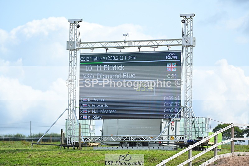 230721A-104615-05433 - Cls 6, 2 Star Medium 1.35m