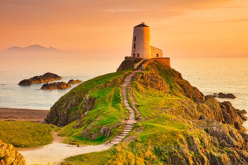 Twr Mawr Lighthouse, Llanddwyn Island at Sunset. ref 9306 - North Wales