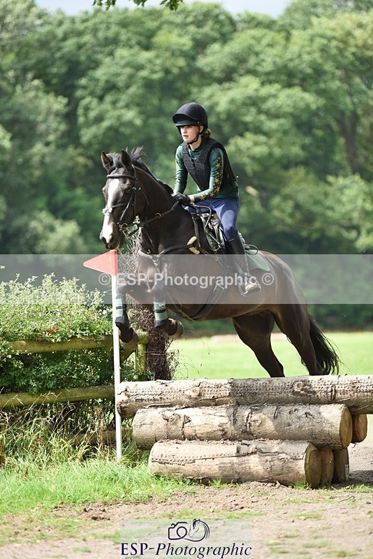 230817-135352-02093 - Kay's 1st Group - XC