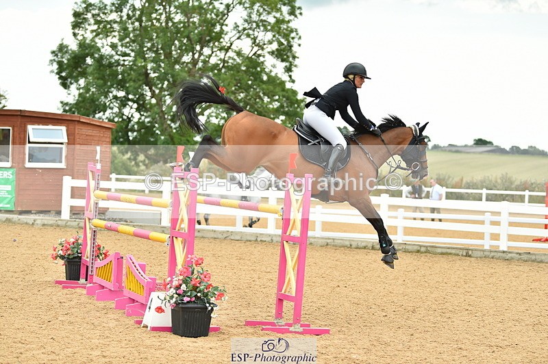 230720A-135544-03235 - Cls 21, 1 Star Gold 1.30m