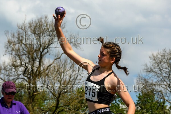 West25Sat-919727 - Field Female