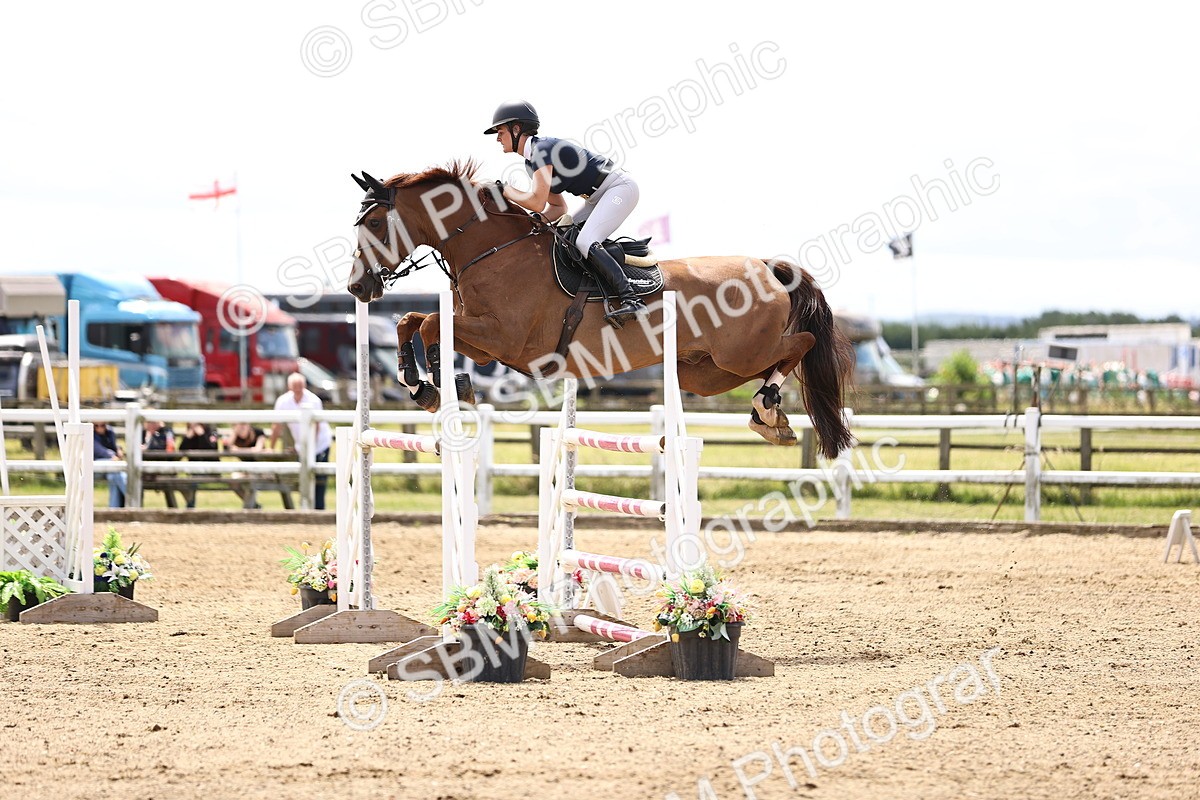 SBM_003529 - Class 22 - Senior Foxhunter 1.20m