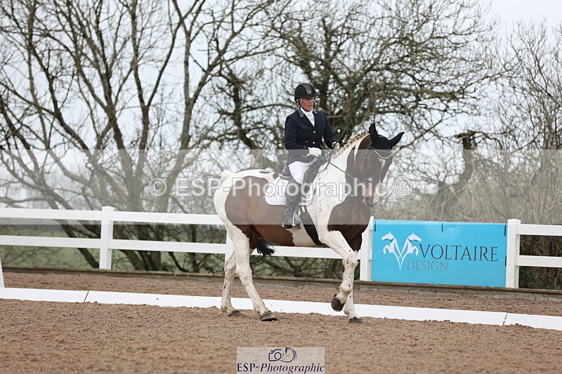 240121A-120210-01370 - Cls 12 Music Medium