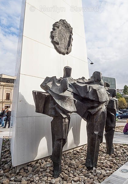 Bucharest, Rebirth Memorial. - Capitals of Eastern Europe
