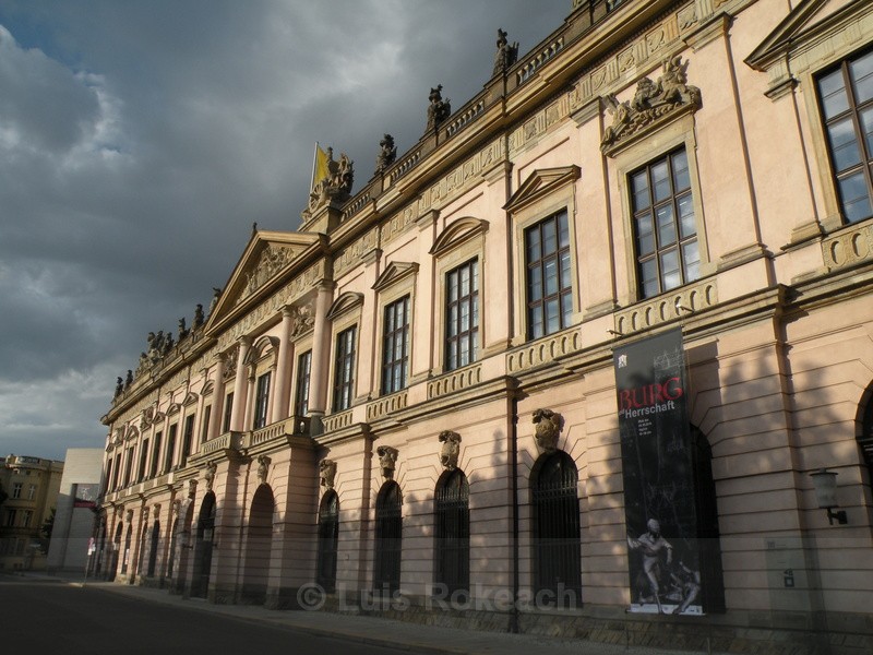  - Interior Exterior