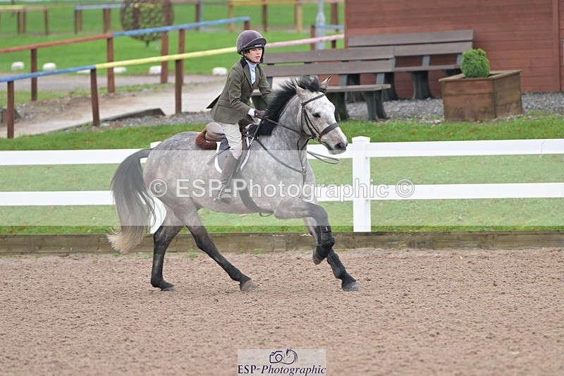 251116-095815-01079 - Cls 2 Pony Intro 70cm