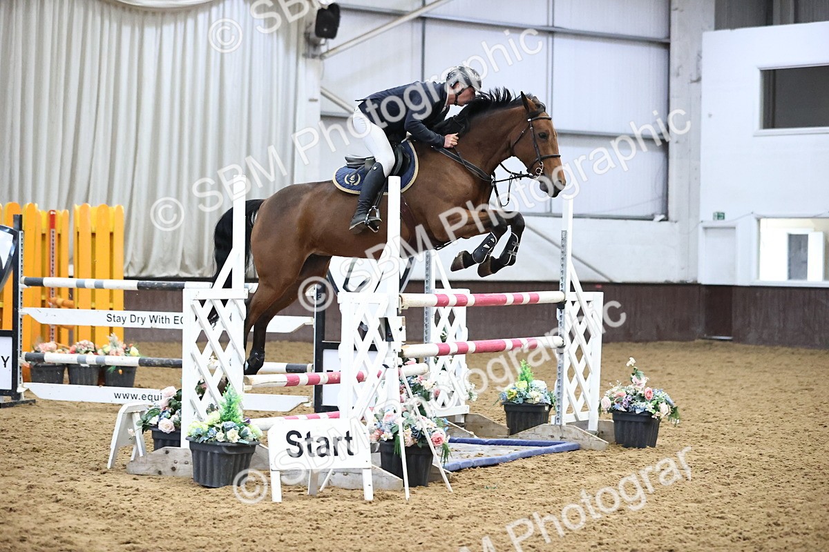 SBM_003908 - Class 12 - Senior Foxhunter 1.20m