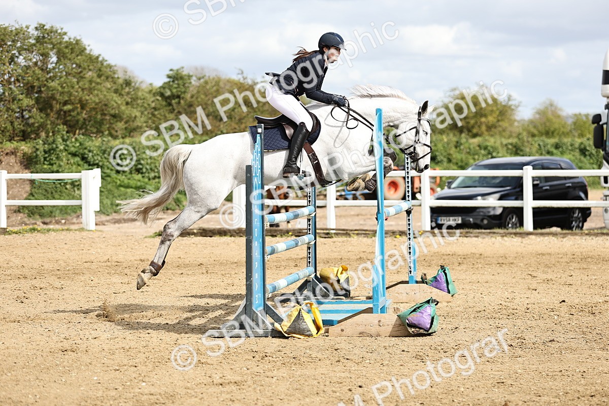 SBM_001214 - Class 4 - Senior Newcomers - 1.10m