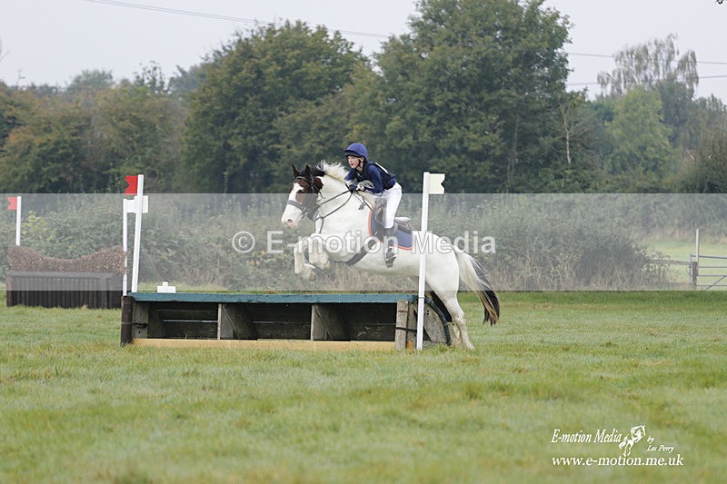 WWHT 171021 0614 - Novice Restricted (0.80m)  17/10/21