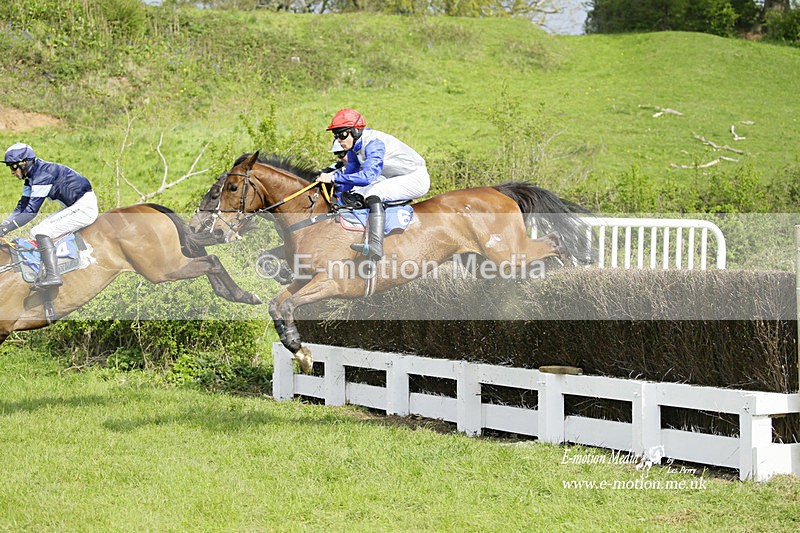 PtP 230422 350 - Berkeley Races - Woodford Glos 23/04/22