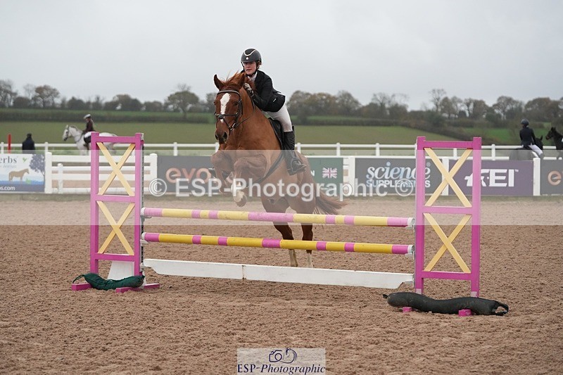 251109-082726-02999 - Cls 15 British Novice and 90cm Open