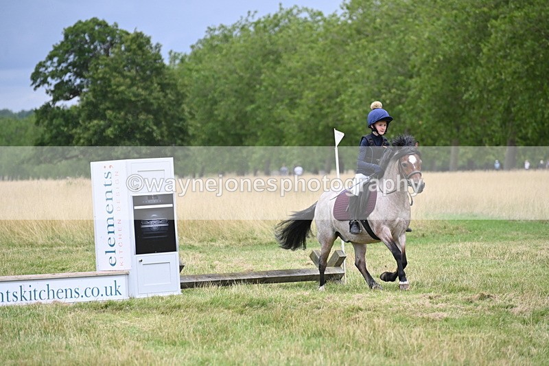 WJ6_2959 - Time at Jump 11:06 to 11:40
