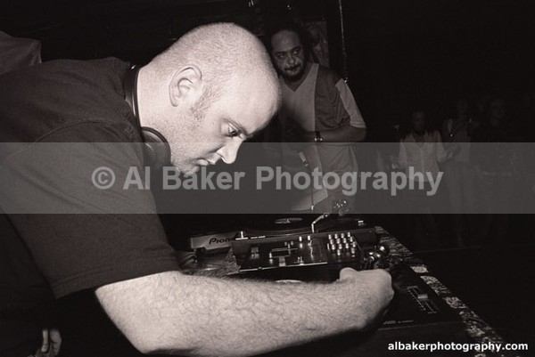 01 mark-torkington - Friends-&-Family @ the-roadhouse 12.02.05