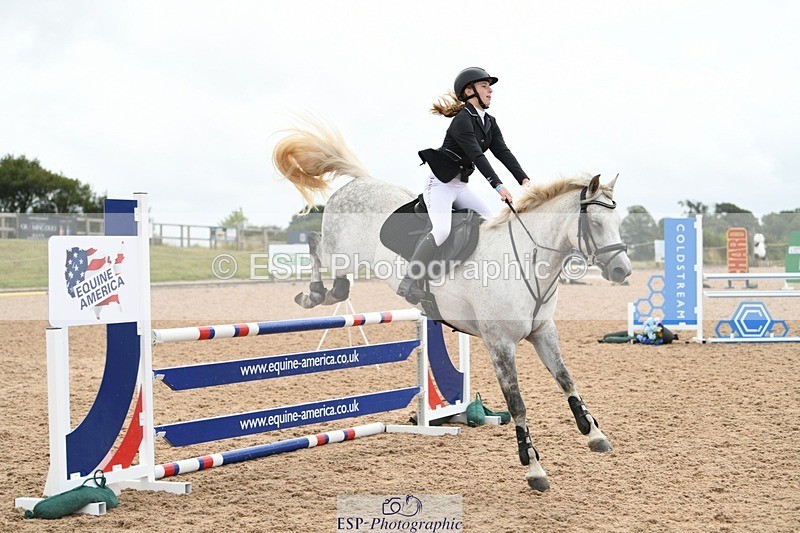 250807-114022-00749 - 1m Round 1