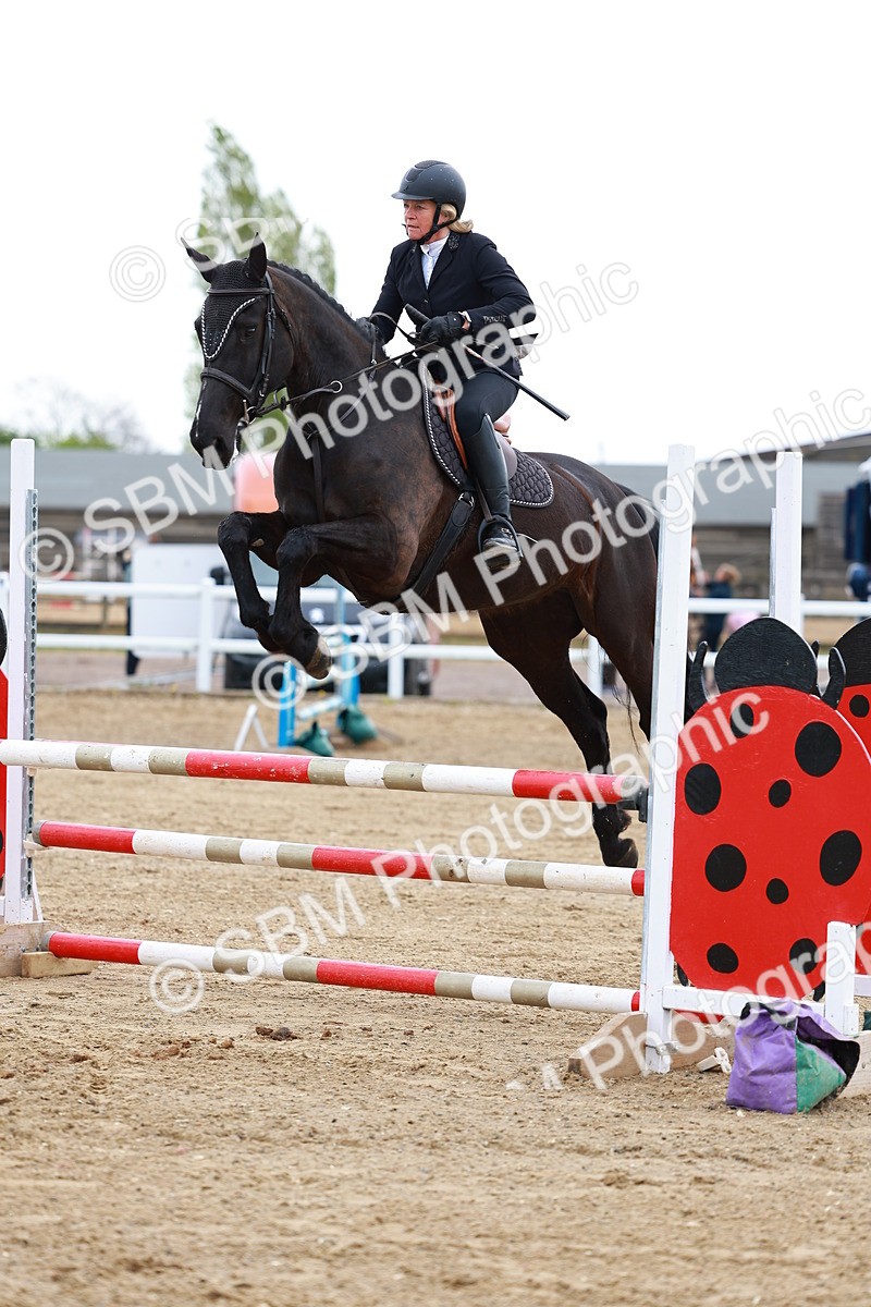 SBM_001940 - class 8 - Senior British Novice - 90cm