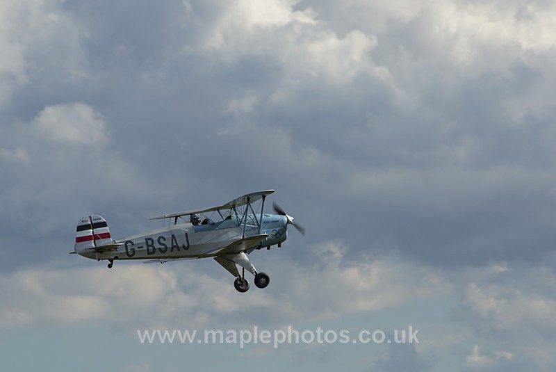 Jungman in Flight