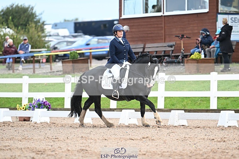 250907-112837-07231 - 018-Kathy.WhiteMilly.111