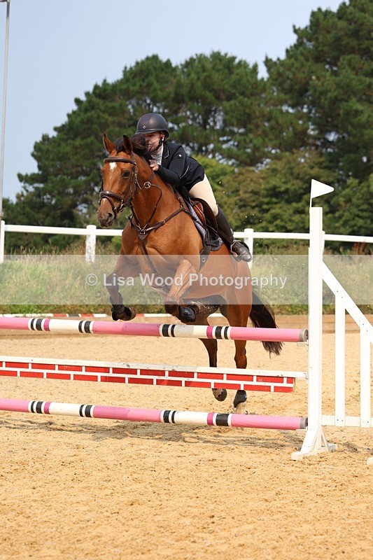 3E7A1437 - Class 4: Senior British Novice/90cm open