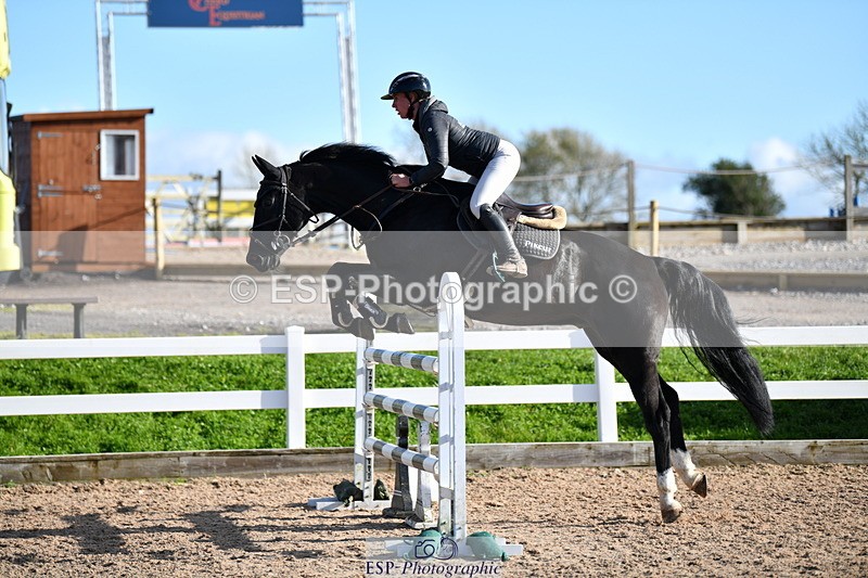 231110A-140746-00745 - Cls 5 Newcomers & 1.10m Open