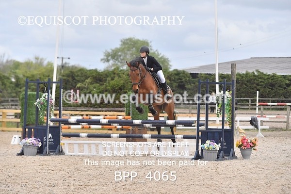 BPP_4065 - CLASS 4 Senior BritiNovice/ 90cm Open