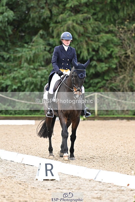 251023A-100541-01411 - B-126-Catherine.Van.Randwyck