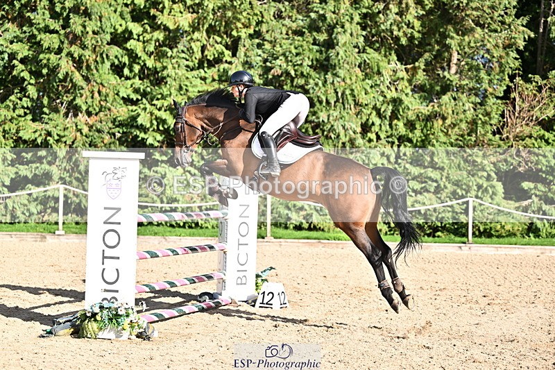 260906A-162838-04700 - Cls 24 Snr Foxhunter