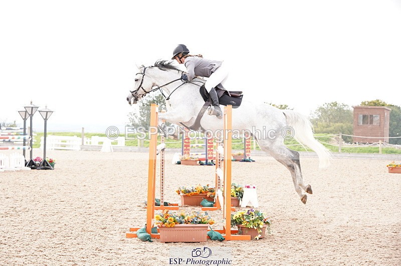 241004A-144722-00802 - Fri 04 Snr Fox & 1.20m Open