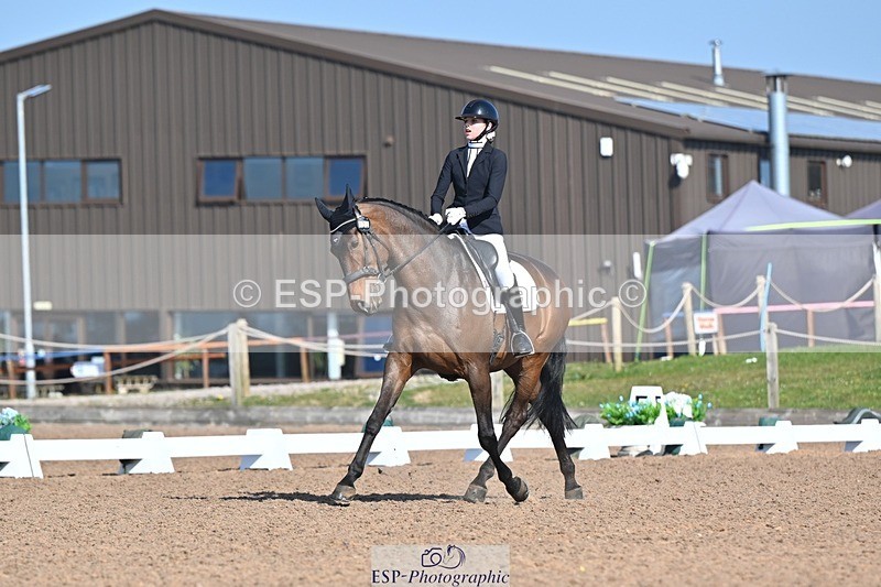 250405-093734-09822 - 122-Marie-Ayesha.Barilits-Gupta-Waverley.Furst.Dance