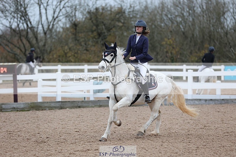 241116X-135909-02342 - Cls 14 A&B Pony Fox & 1.10m Open