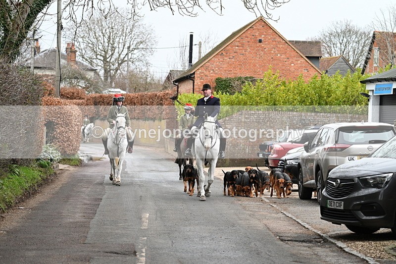 WJ7_1014 - Pub Corner