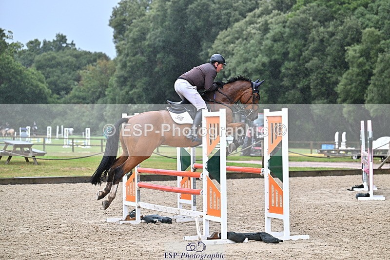 250831A-123720-10389 - Cls 42 Snr 1m Grand Prix