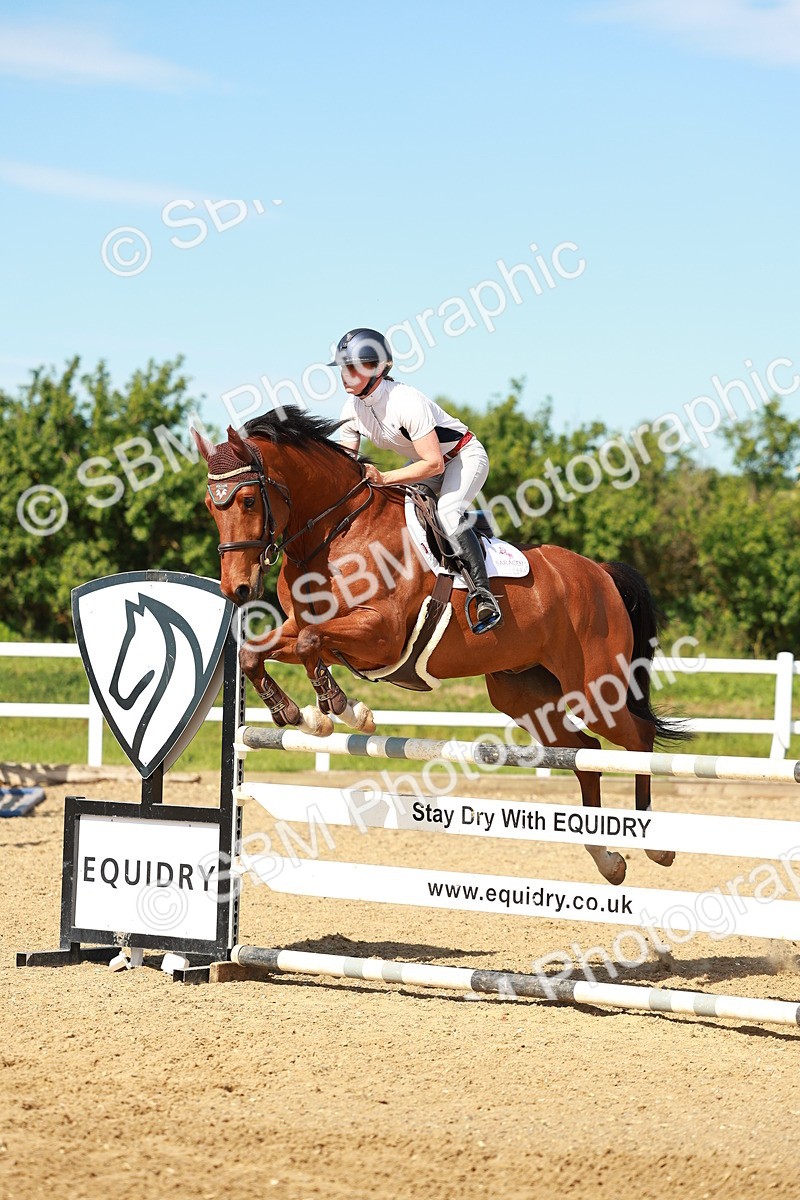 SBM_002887 - Class 4 - Senior Newcomers - 1.10m