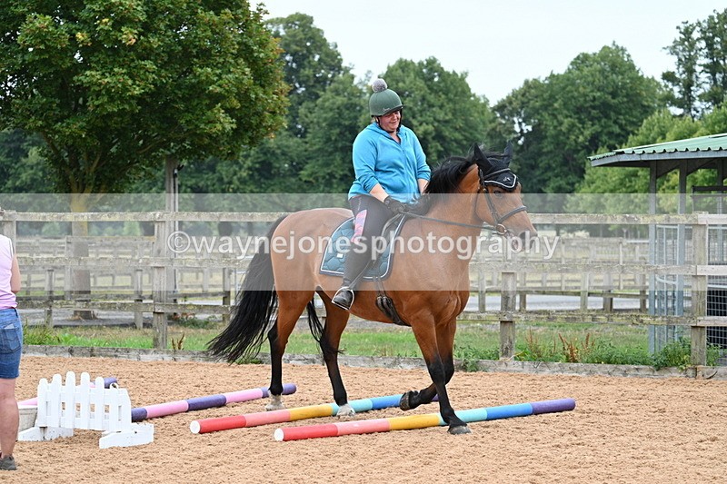 WJ7_8237 - Poles 11:00am