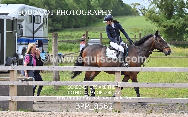 BPP_8562 - CLASS 15 SUN Senior Newcomers/ 1.10m Open