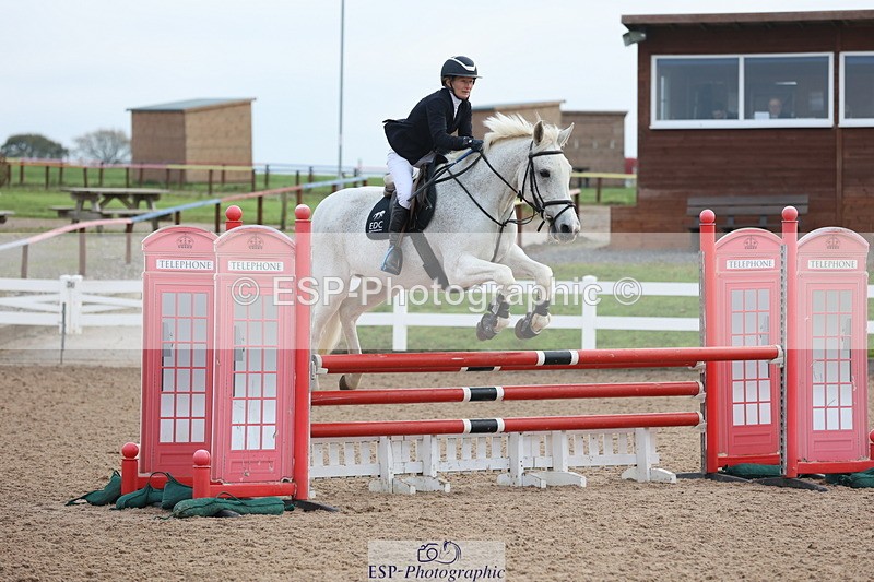 241101A-084436-00379 - FRI Cls 2 British Novice and 90cm Open