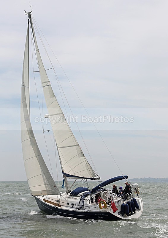 140505 BLUE OCEANIS 361 CLIPPER WT7A1513 - Sailboats - monohull