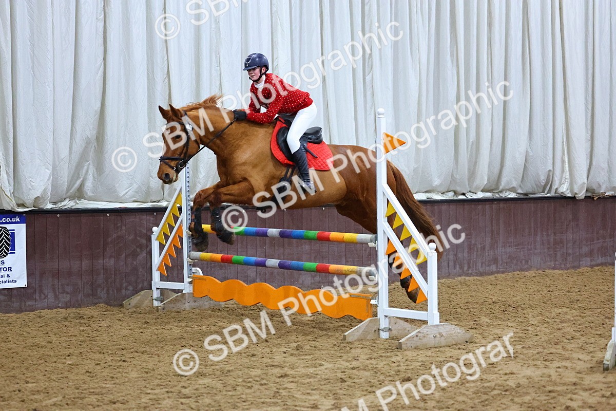 SBM_002738 - Class 6 - Holly & Ivy Stakes - 90cm