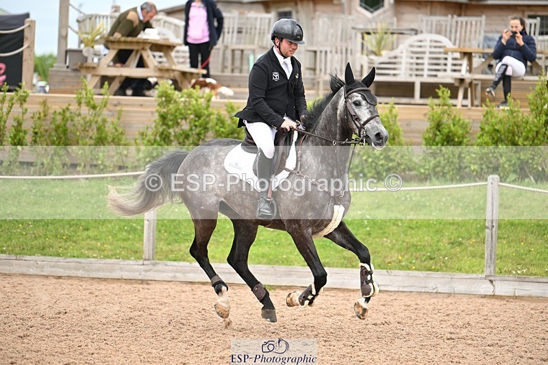 250611-125335-00562 - Cls 4 Snr Newcomers & 1.10m Open