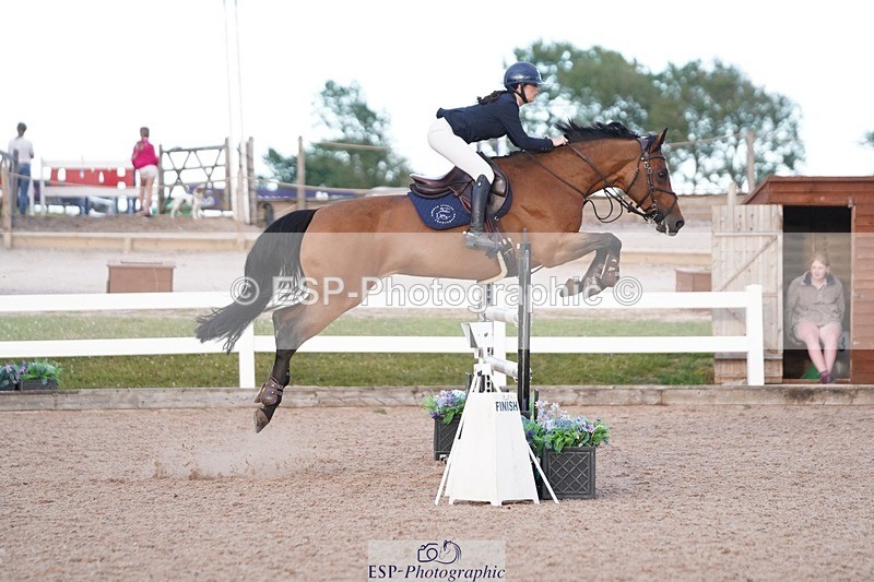 250627-201210-00600 - Cls 10+11 Children on Horses