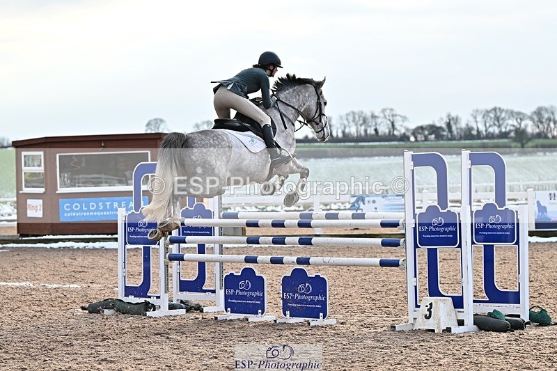 250111-142715-00584 - Cls 13 Foxhunter and 1.20m Open