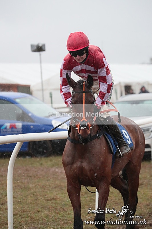 PtP 260125 1035 - Cocklebarrow Point-to-Point racing with the Heythrop Hunt 26/01/25