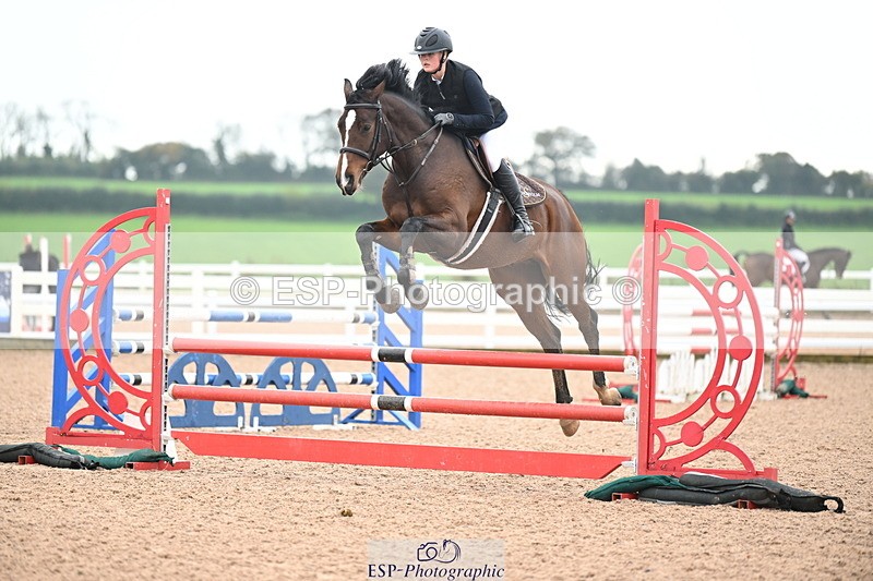 241023A-113922-00594 - Cls 1 British Novice and 90cm Open