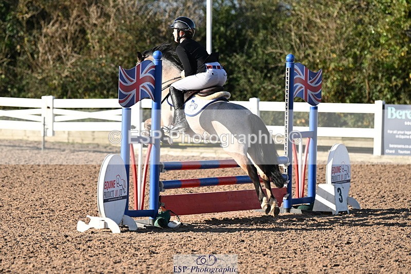 241026A-102426-00144 - SAT Cls 3 Pony Intro 70cm