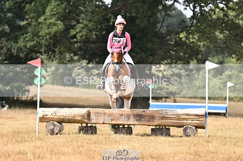 250824A-130332-36986 - 2085-Izabelle.Woodman