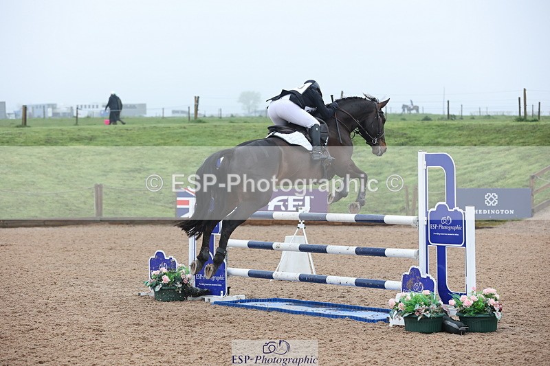 250418-161121-06456 - 330-Lily.Bradstock-DERISKO