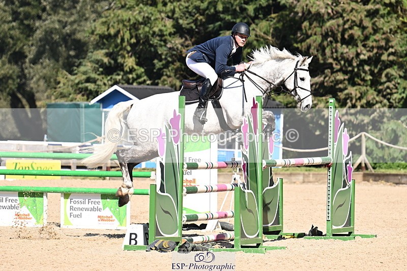 260321A-132403-00761 - 5 Newcomers 1m 10